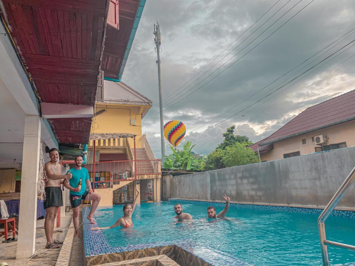 Vang Vieng Freedom Hostel 2 Dış mekan fotoğraf